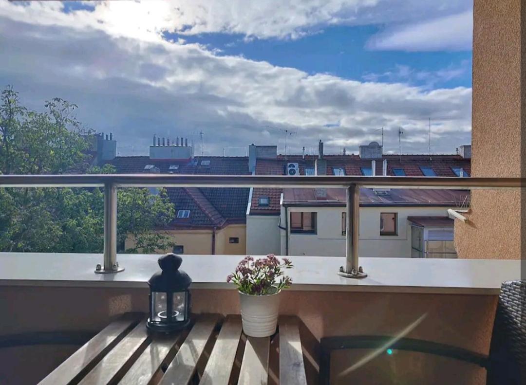 Cozy Rooftop With Balcony Prag Exteriör bild